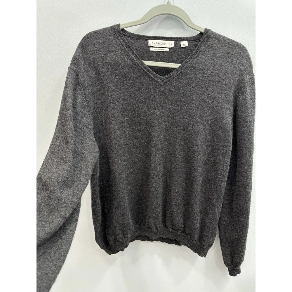 Calvin Klein Merino Wool V-Neck Sweater Gray Youth XL Soft Knit Minimalist